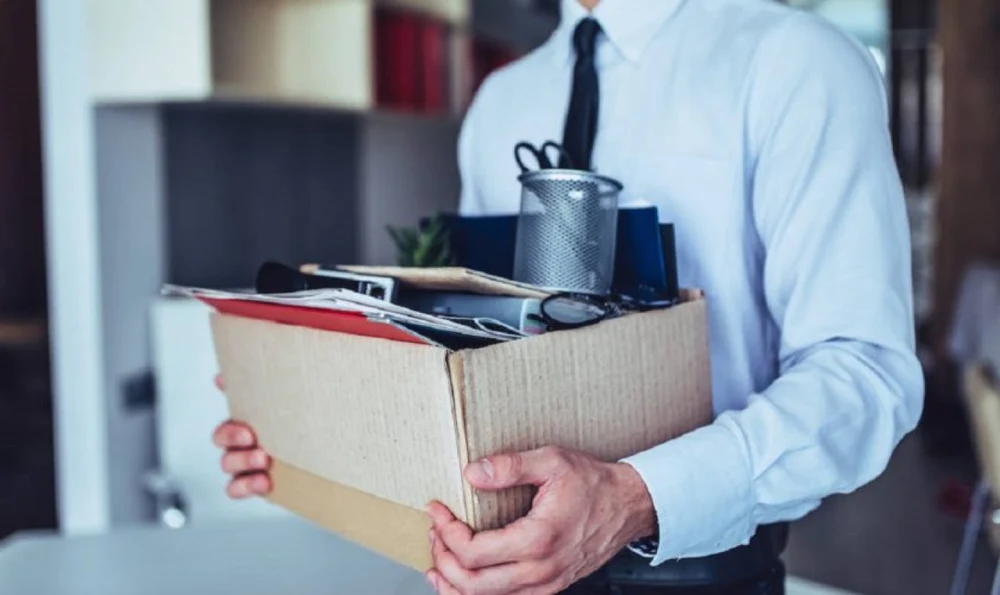 Tăvălugul concedierilor a pornit. Ce domenii sunt afectate și ce ar trebui să facă angajații. Sfaturi de la specialiști