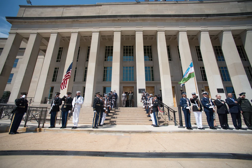 Atașatul militar al României în SUA, convocat la Pentagon pentru discuții despre reducerea cheltuielilor NATO pe Flancul Estic