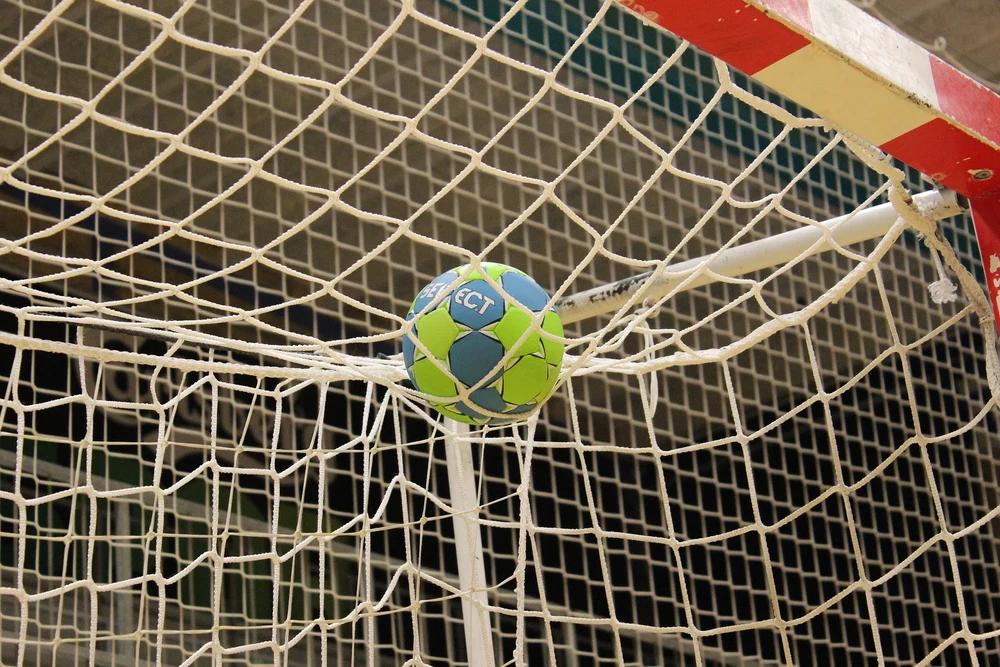 Soluție propusă pentru salvarea echipelor de handbal din România