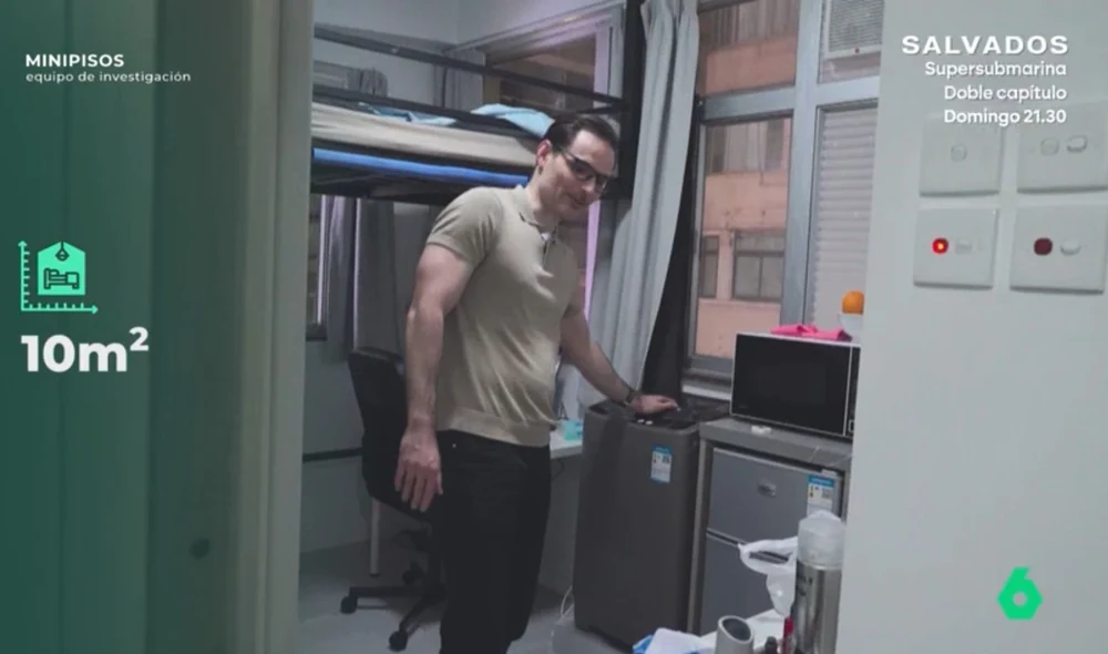 Proiectează vile de 700 mp, dar trăiește într-o cutie de chibrituri: 1.000 de euro pentru 10 mp în Hong Kong