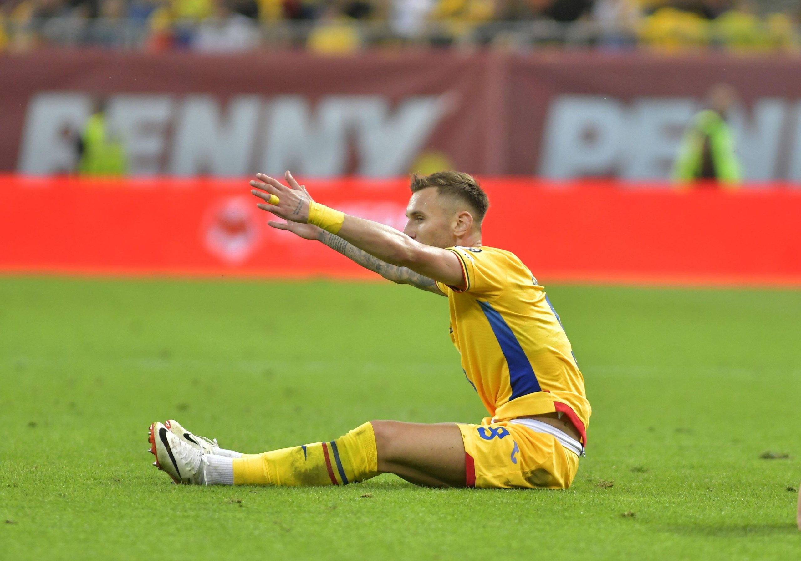 Ghinion uriaș pentru Denis Drăguș! Cât de gravă este accidentarea fotbalistului