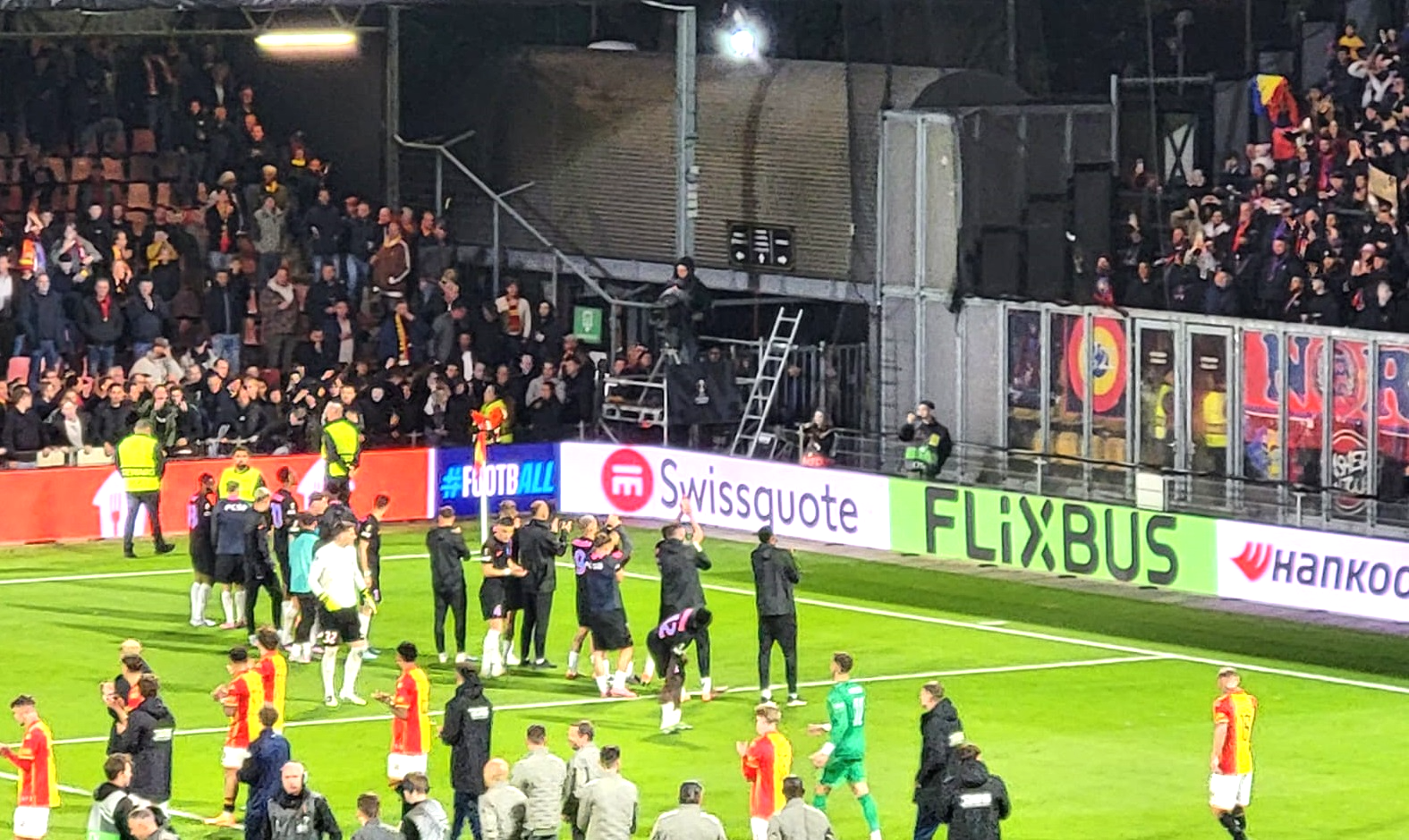 Ce s-a întâmplat între Peluza Nord și jucătorii FCSB-ului, imediat după meciul din Olanda