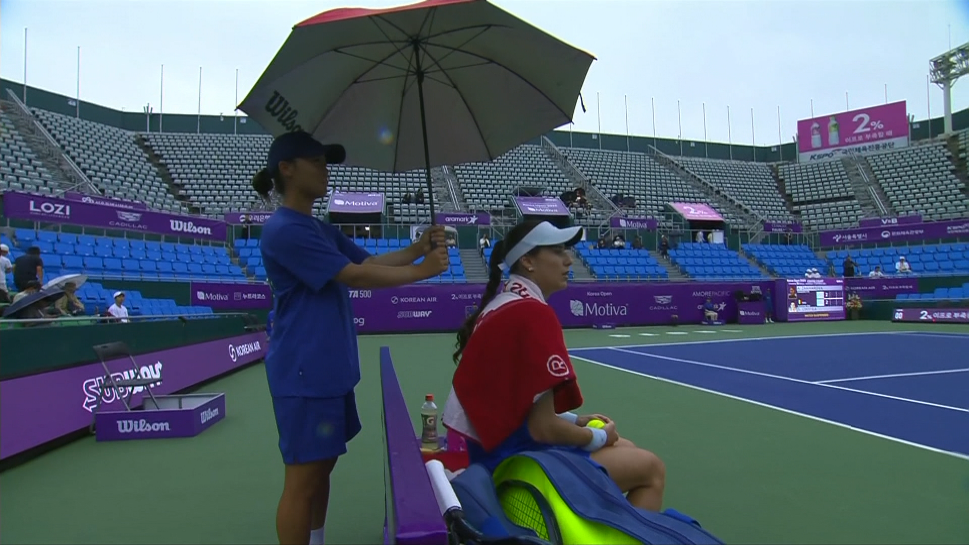 Meciul Soranei Cîrstea cu Anastasia Zakharova a fost întrerupt din cauza ploii / Jaqueline Cristian