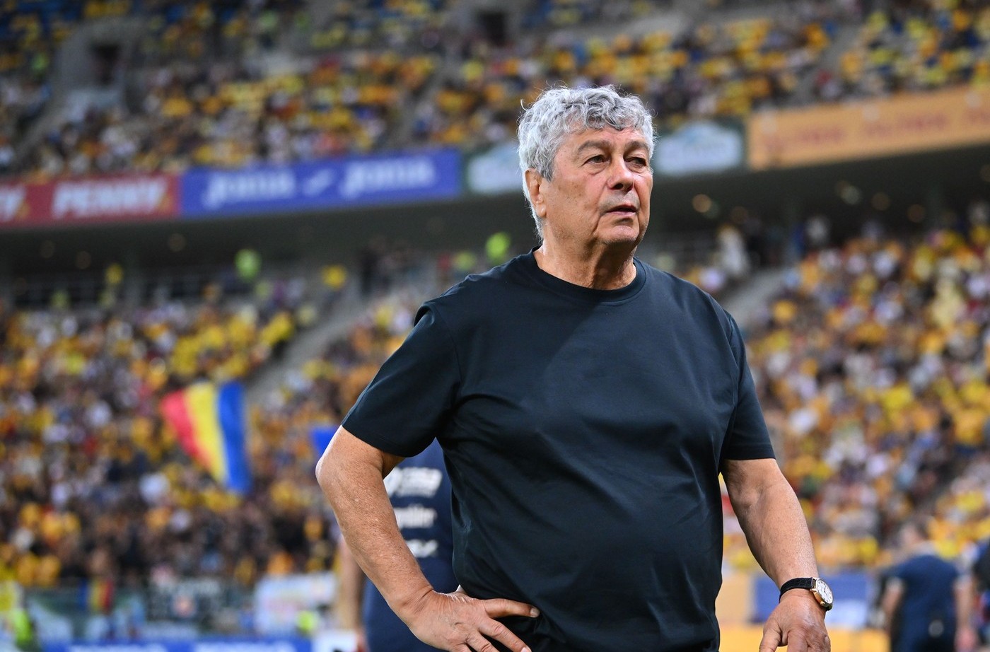 Nu s-a abținut, după ce suporterii i-au cerut demisia lui Mircea Lucescu: ”Nu poți!”