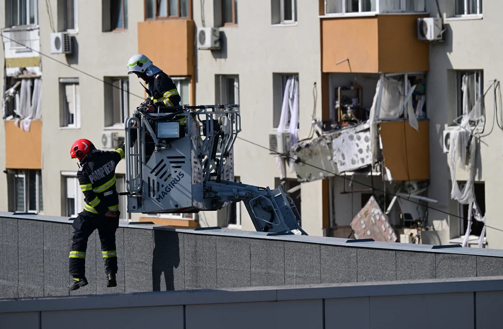 Reconstruirea blocului care a explodat în Rahova. Ministrul Cseke Attila: „Nu avem astăzi un cadru legal disponibil”