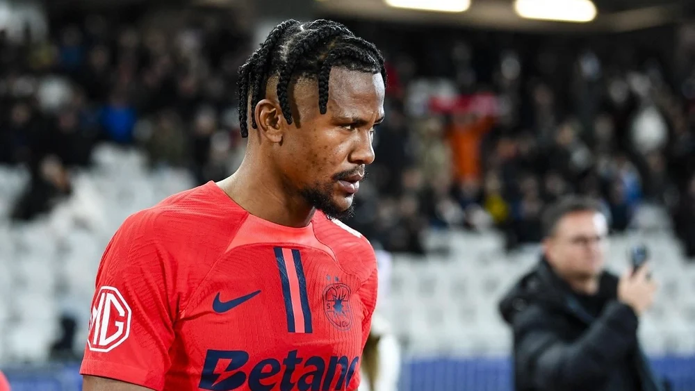 Fuga lui Ngezana din cantonament: unde s-a dus fundașul FCSB în miez de noapte