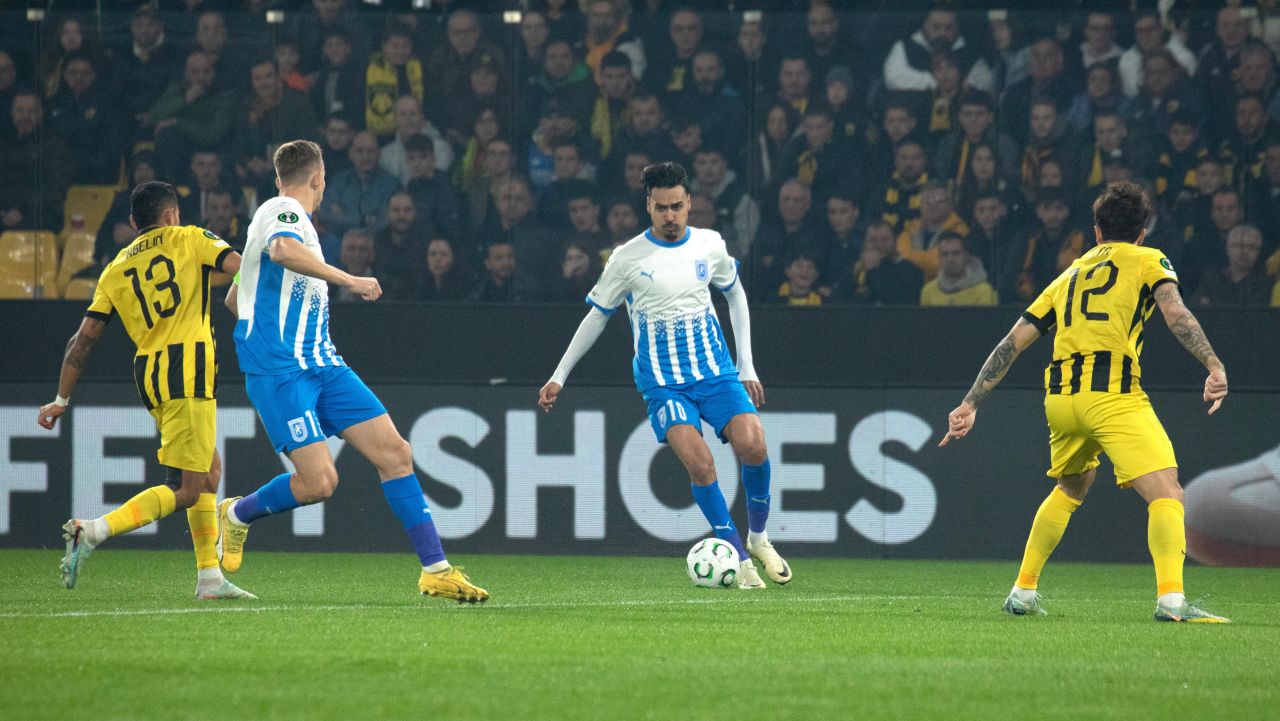 Legenda Craiovei a explodat după eșecul cu AEK Atena: „Asemenea greșeli? Ne-am făcut-o cu mâna noastră!”