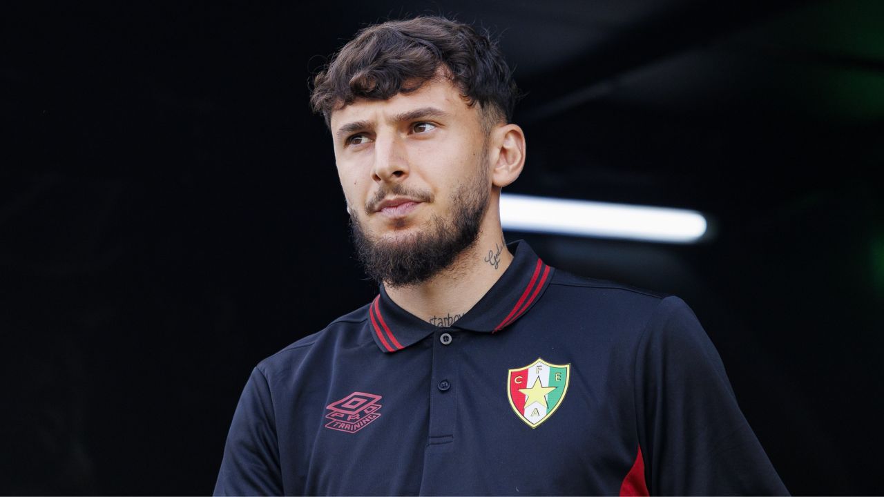 Vești proaste pentru Ianis Stoica! Estrela aduce un „tanc” german pe postul românului