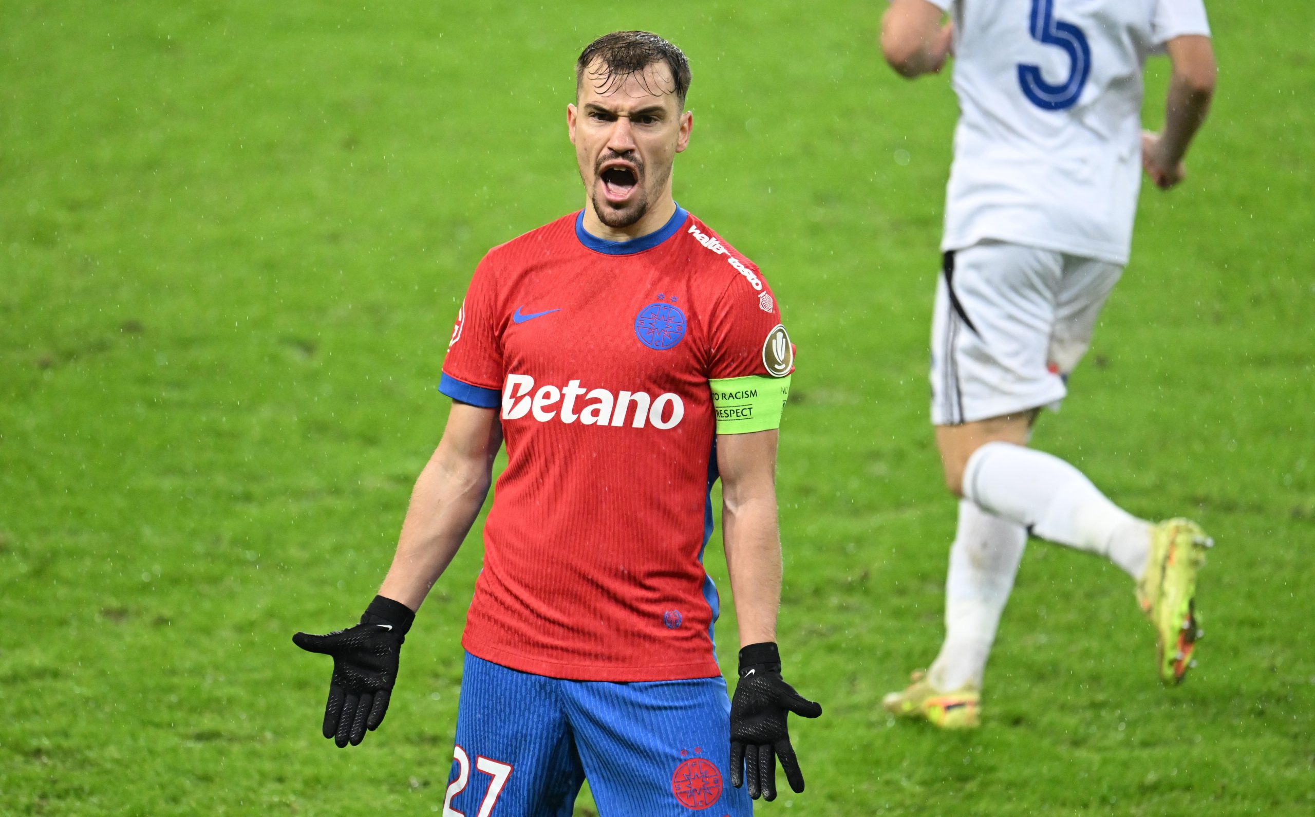 Darius Olaru, ”uitat” la Arena Națională: căpitanul FCSB-ului a plecat cu duba, după FCSB