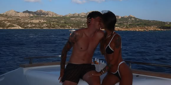 Câștigă peste 10.000.000 de euro pe an, dar nu și-ar fi plătit trupa care i-a cântat la nuntă