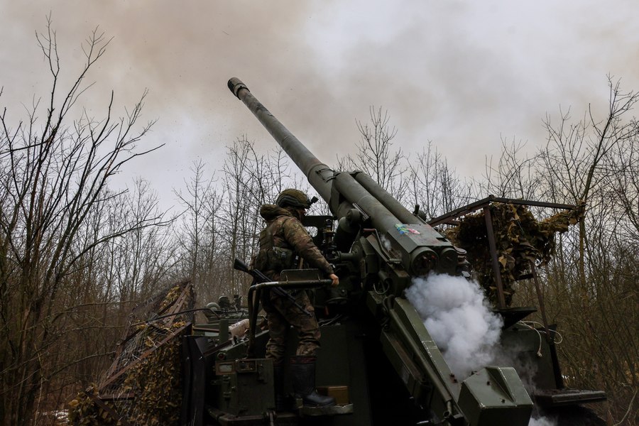 Rusia trimite pe câmpul de luptă infanterie navală și trupe mobilizate din Crimeea