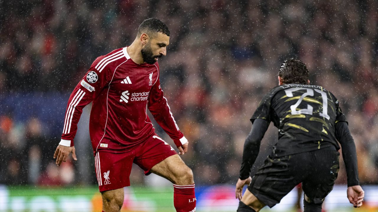 ACUM: Liverpool -0 | Plouă torențial pe Anfield