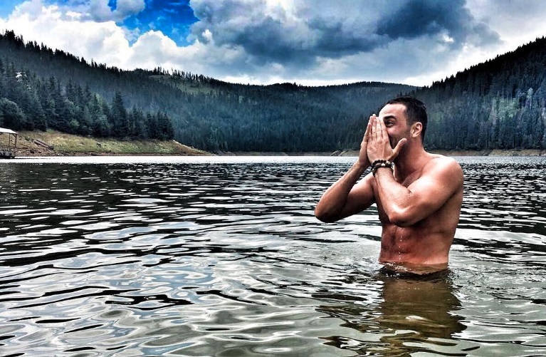 Alexandru Țiriac a publicat „imaginea loialității”, la scurt timp după despărțirea de Sorana Cîrstea