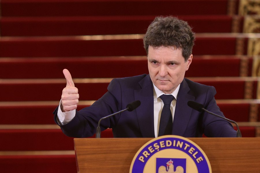Nicușor Dan a anulat recepția oficială de Ziua Europei, dar s-a întâlnit la Cotroceni cu oamenii săi de încredere, voluntari şi loialişti