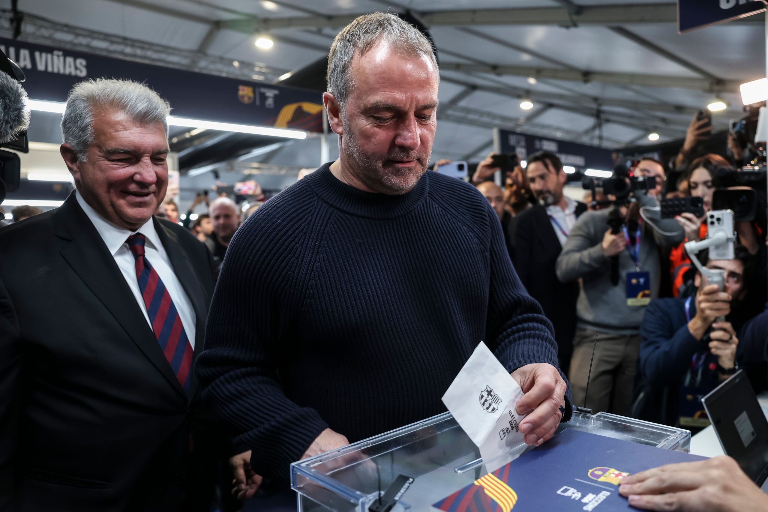 Veste mare la Barcelona: Hansi Flick!