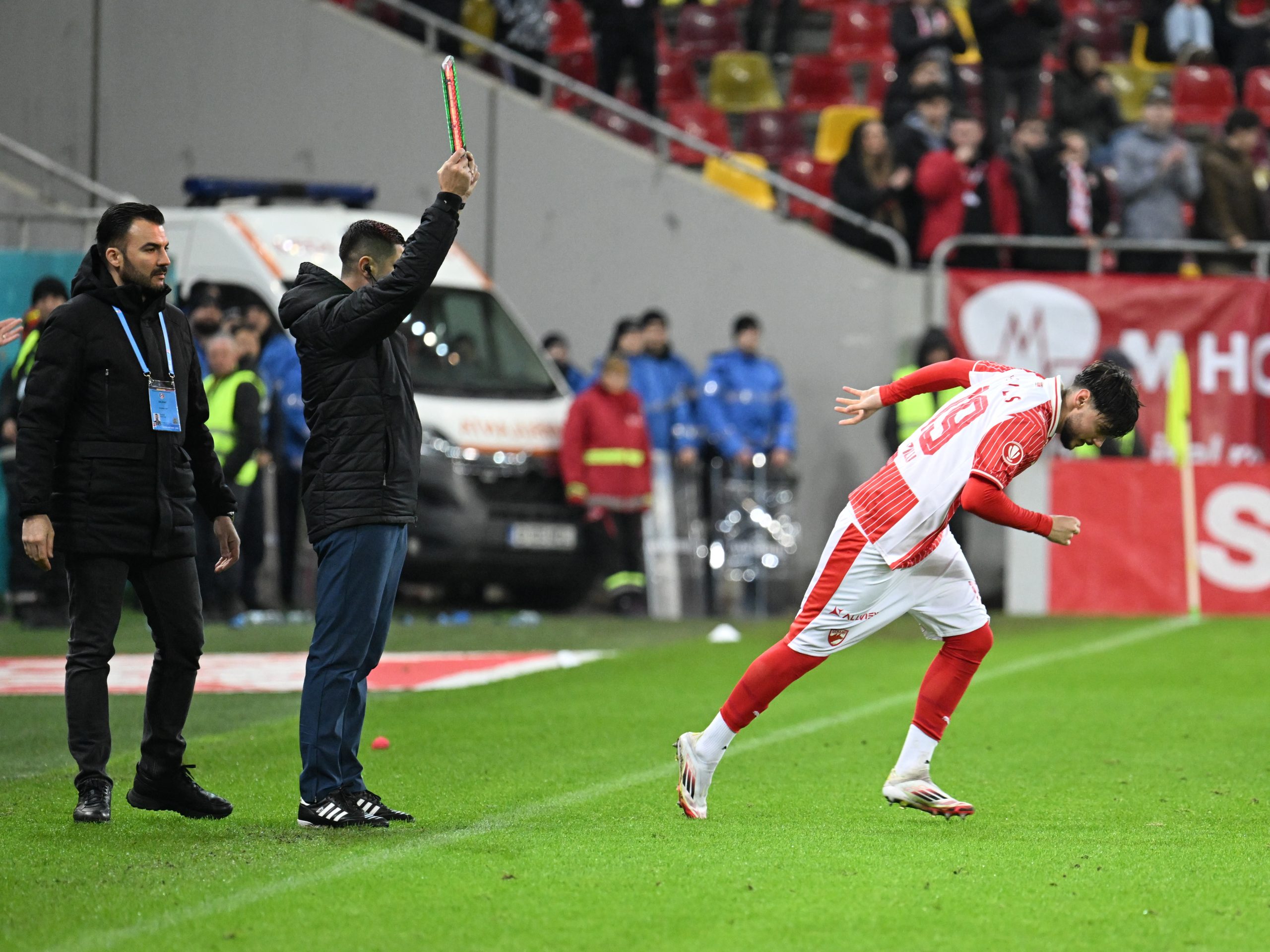 Andrei Nicolescu a anunțat de ce nu mai joacă Mazilu, dar și ce viitor are la Dinamo