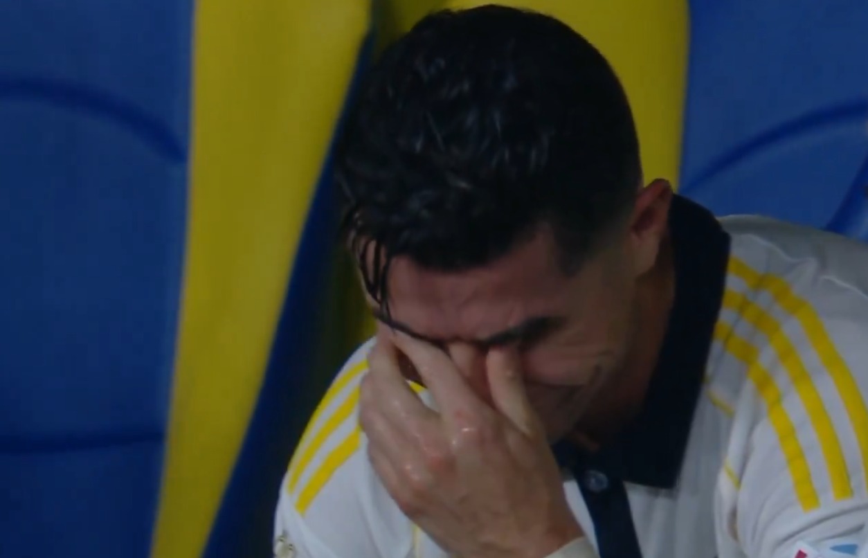 În lacrimi! Cristiano Ronaldo a scris un singur cuvânt cu majuscule după ce a luat titlul cu Al-Nassr