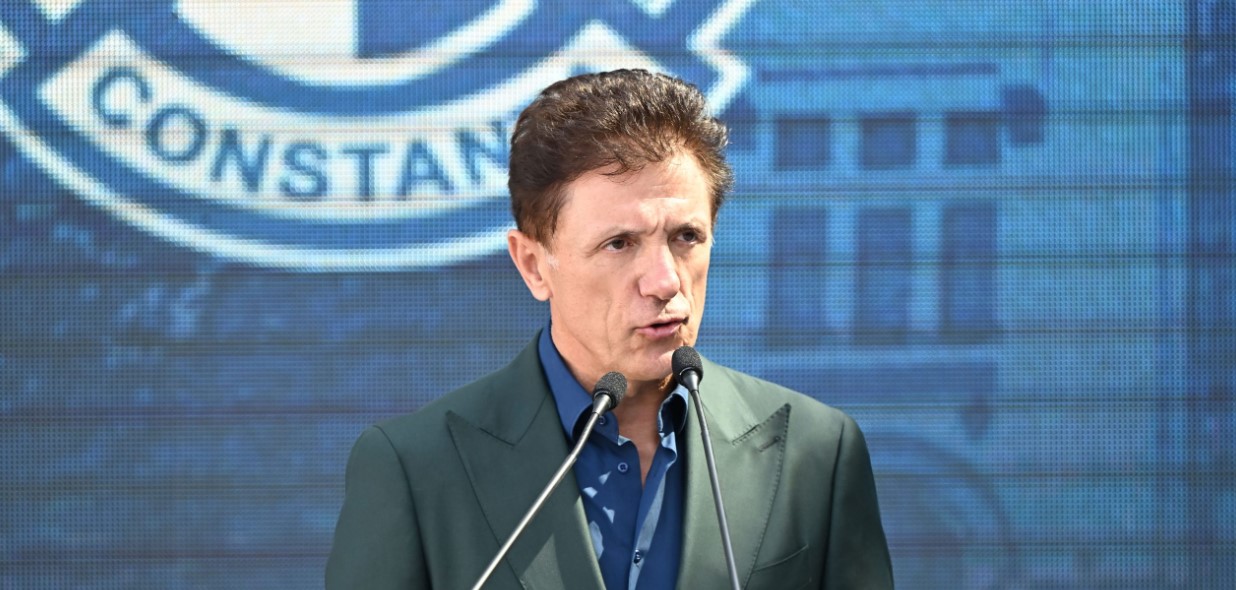 Tensiune la Farul! Gică Popescu a rupt tăcerea, după ce suporterii i-au cerut demisia: ”Nu fug!”
