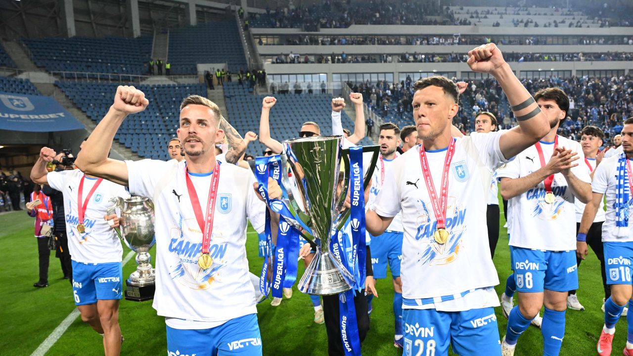Alertă la Craiova! Un titular al oltenilor are oferta pe masă: „De el depinde!” De ce amână semnarea contractului