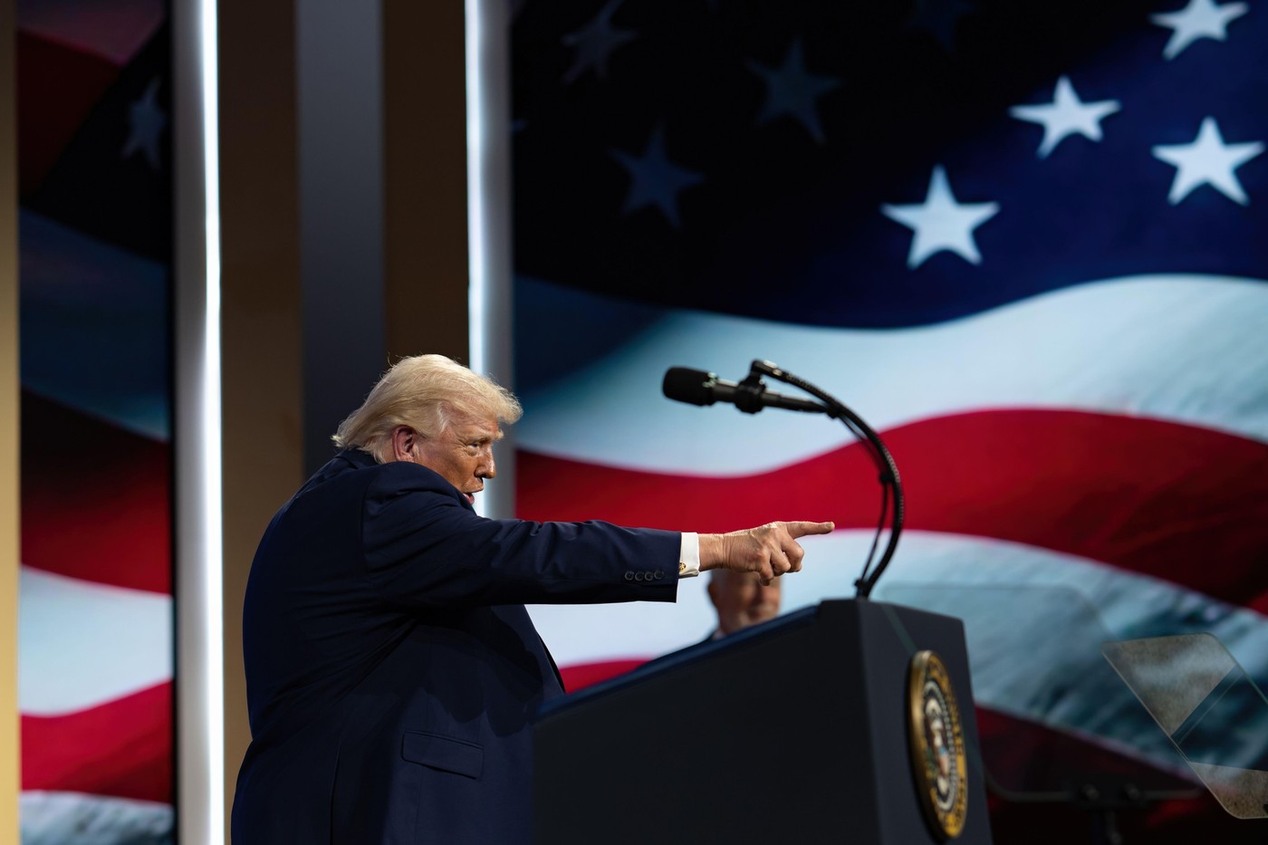 Arabia Saudită a anunțat că nu mai dă niciun ban, iar Donald Trump n-a stat pe gânduri