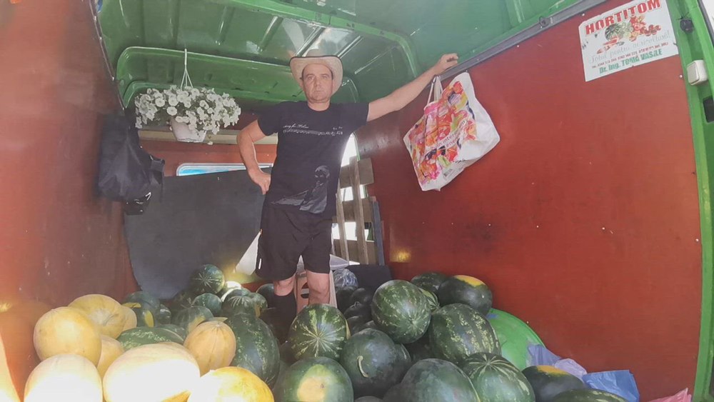 Românești sau de import? Ce cumpărăm din piață și la ce preț. „E a doua cea mai ieftină din țară. Roșii cu preț, de la Vâlcea în sus”