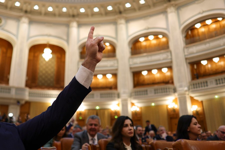 ”Varză” pe ciolanul României