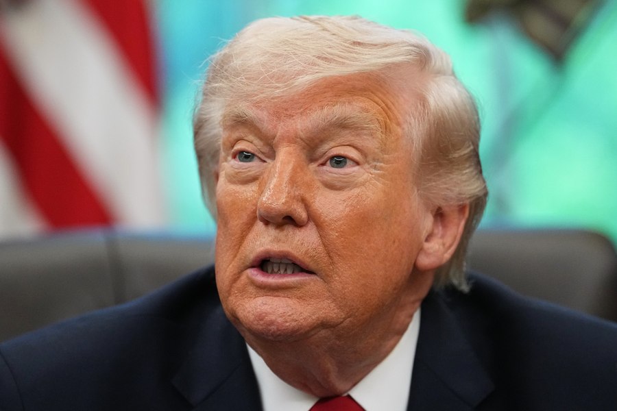 Fiii lui Donald Trump intră într-un proiect minier de tungsten în Kazahstan, pe fondul cursei globale pentru metale critice