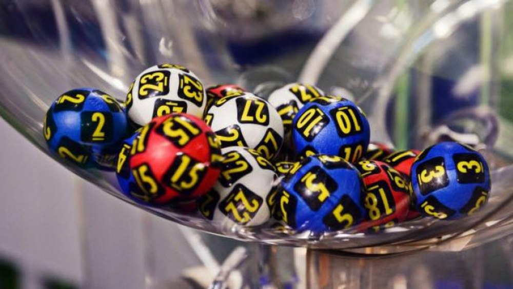 Noi trageri loto duminică, 5 iulie. Report de peste 7 milioane de euro la 6/49