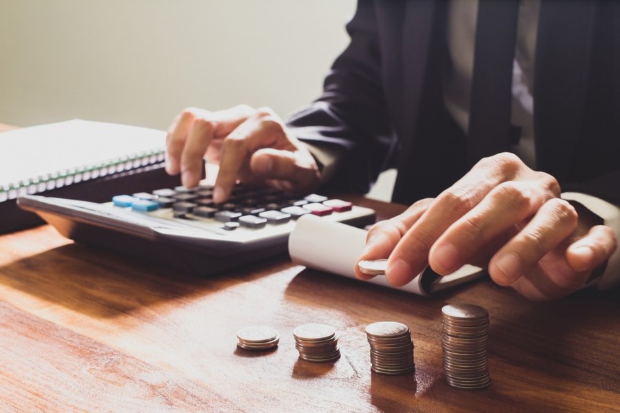 Cum se cere, de fapt, o mărire de salariu. Greșeala pe care o faci când aștepți ca șeful să observe cât de mult muncești