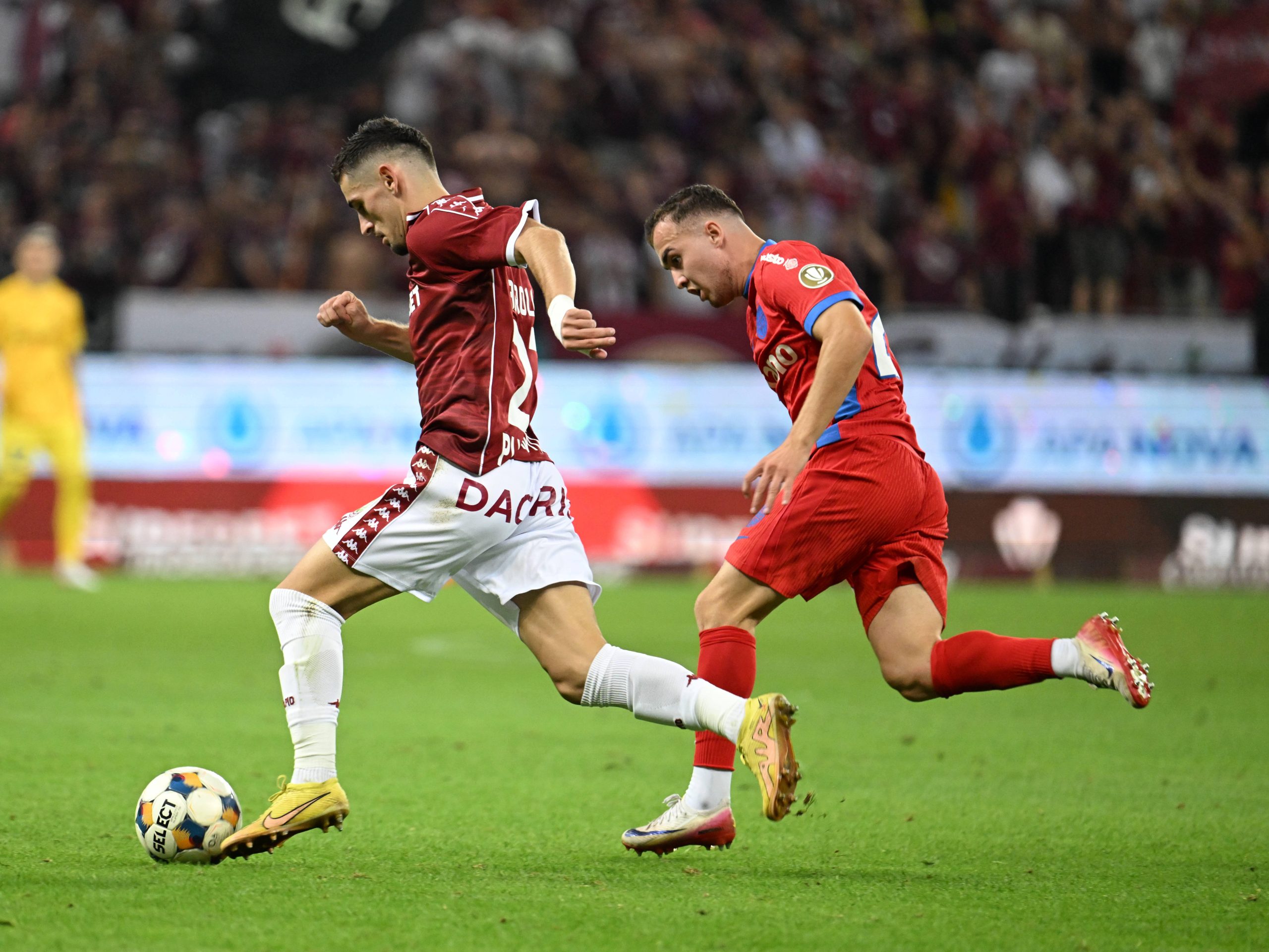 Fotbalistul transferat pe 900.000€ a plecat de la Rapid și a fost prezentat la noua echipă