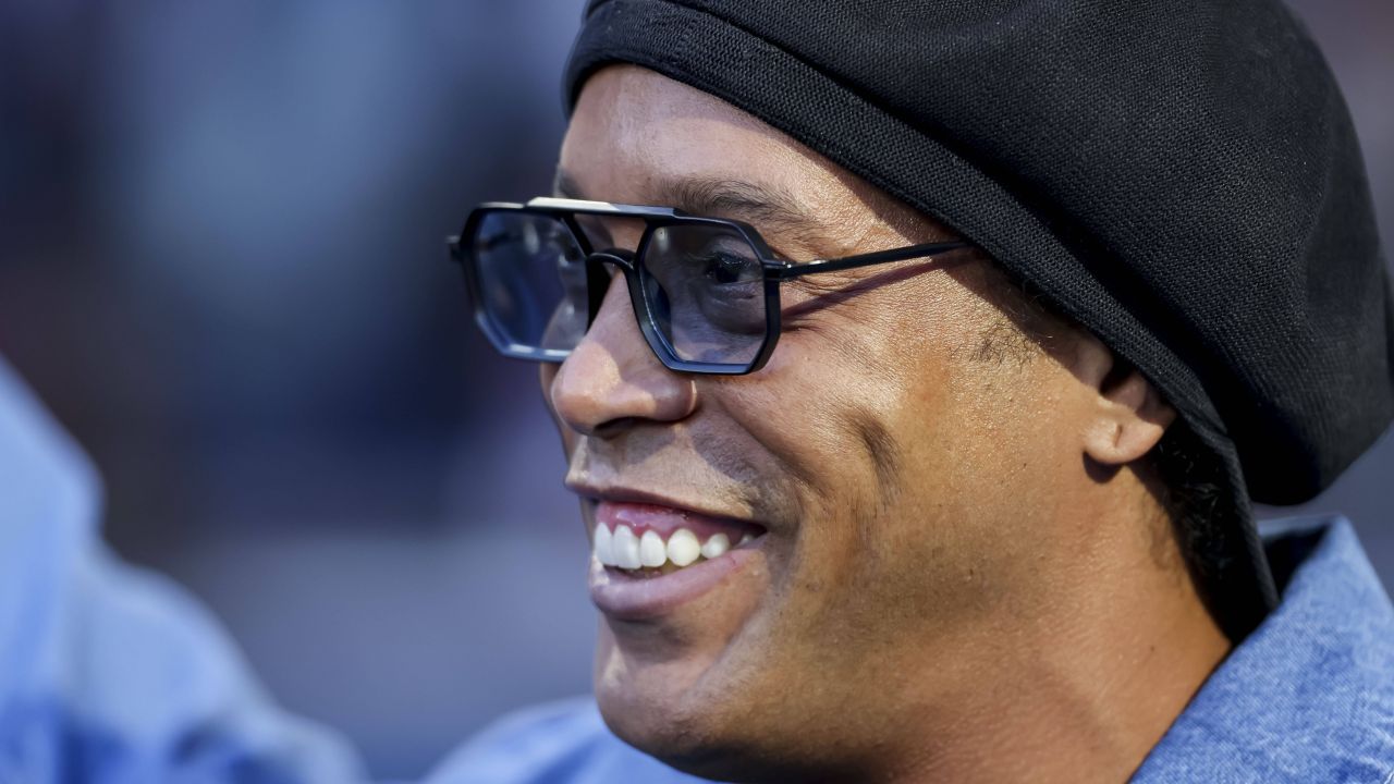 Ronaldinho cumpără AS Monaco! Brazilianul a trimis deja oferta