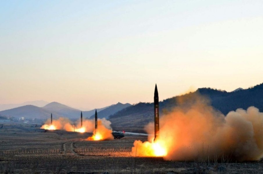 Coreea de Nord lansează rachete balistice în pline exerciții militare SUA–Coreea de Sud