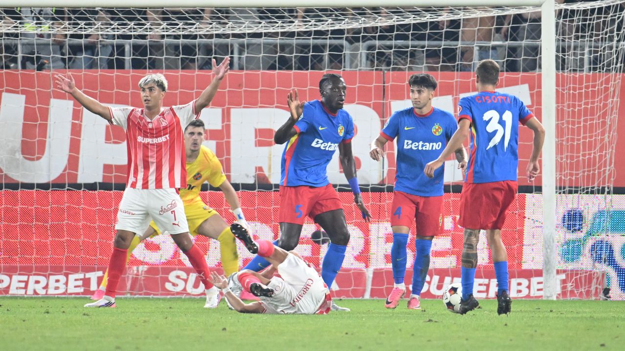 Musi, un car de nervi în Dinamo -a scos din teren