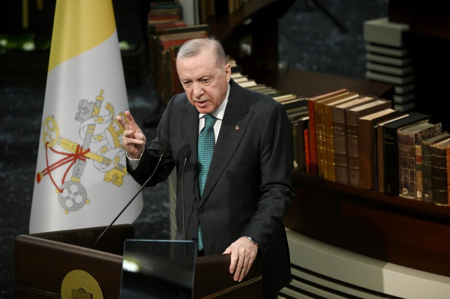 Turcia rămâne în NATO, dar își întărește relațiile cu China și Rusia. Mesajul președintelui Erdogan despre noua strategie a Ankarei